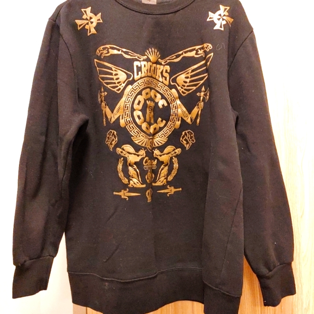 Crooks and castles crewneck 🏰
